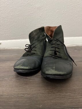 Women's Dark Green Leather Lace-Up Boots